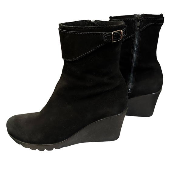 La CANADIENNE Shoes - La CANADIENNE Black Waterproof Italian Calf Suede Token Wedge Ankle Boot…